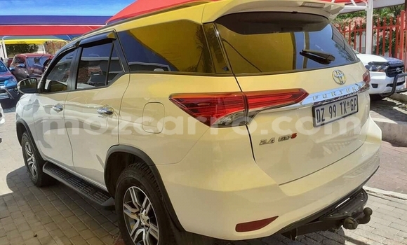 Tenga Tsaru Toyota Fortuner Chena Mota in Achachinja in Tete Tenga Tsaru Toyota Fortuner Chena Mota in Achachinja in Tete