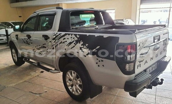 Tenga Tsaru Ford Ranger Sirivha Mota in Achachinja in Tete Tenga Tsaru Ford Ranger Sirivha Mota in Achachinja in Tete