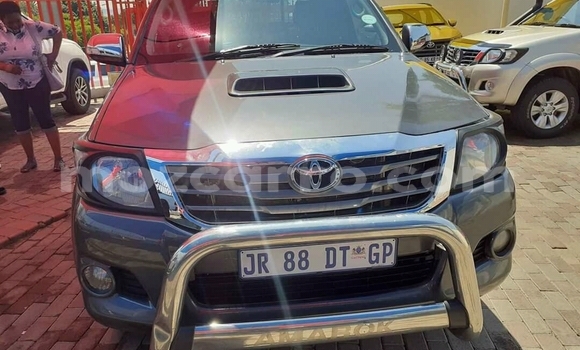 Nunua Ilio tumika Toyota Hilux Fedha Gari ndani ya Itabadilika nchini Tete