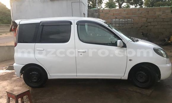 Comprar Usado Toyota FunCargo Branco Carro em Maputo em Maputo Comprar Usado Toyota FunCargo Branco Carro em Maputo em Maputo