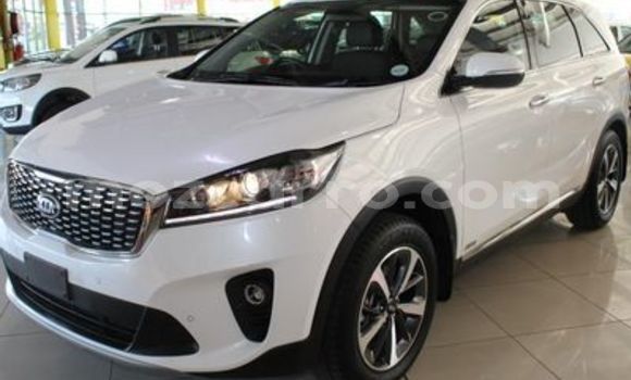 Buy Used Kia Sorento White Car in Beira in Sofala Buy Used Kia Sorento White Car in Beira in Sofala