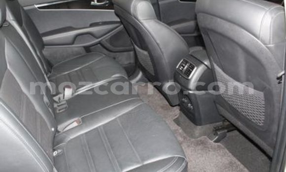 Buy Used Kia Sorento White Car in Beira in Sofala Buy Used Kia Sorento White Car in Beira in Sofala