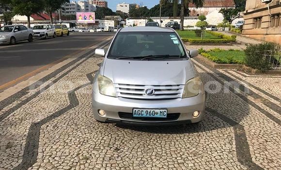 Comprar Usado Toyota IST Prata Carro em Maputo em Maputo Comprar Usado Toyota IST Prata Carro em Maputo em Maputo