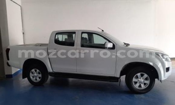 Buy Used Isuzu KB White Car in Beira in Sofala Buy Used Isuzu KB White Car in Beira in Sofala