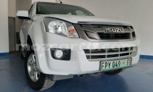 Buy Used Isuzu KB White Car in Beira in Sofala Buy Used Isuzu KB White Car in Beira in Sofala