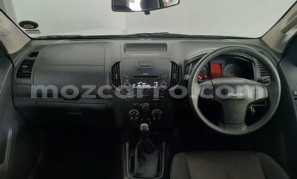 Buy Used Isuzu KB White Car in Beira in Sofala Buy Used Isuzu KB White Car in Beira in Sofala