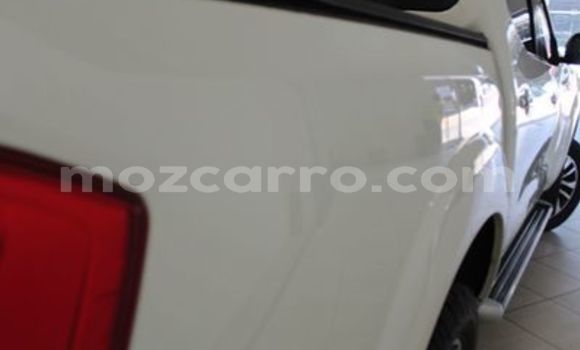 Buy Used Nissan Navara White Car in Chimoio in Manica Buy Used Nissan Navara White Car in Chimoio in Manica