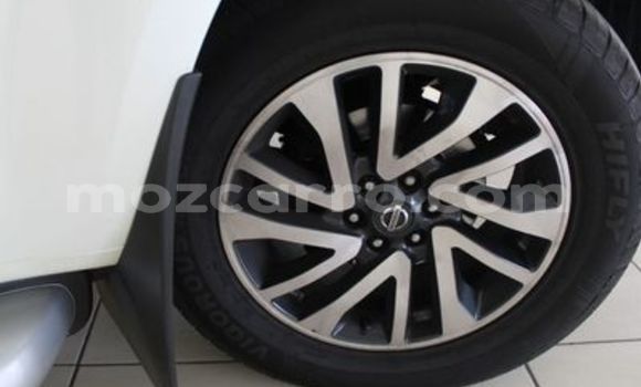 Buy Used Nissan Navara White Car in Chimoio in Manica Buy Used Nissan Navara White Car in Chimoio in Manica