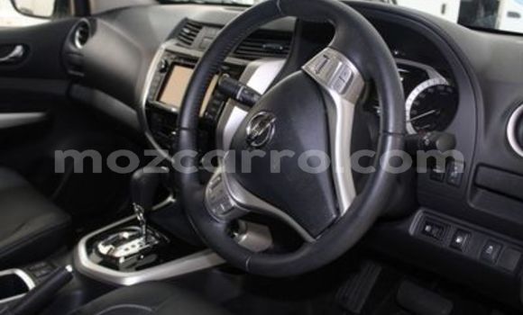 Buy Used Nissan Navara White Car in Chimoio in Manica Buy Used Nissan Navara White Car in Chimoio in Manica