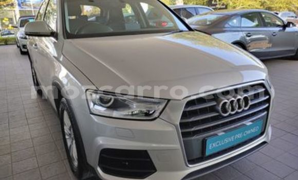 Nunua Ilio tumika Audi Q3 Fedha Gari ndani ya Beira nchini Sofala