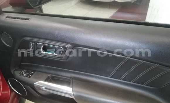 Tenga Tsaru Ford Mustang Tsvuku Mota in Achachinja in Tete Tenga Tsaru Ford Mustang Tsvuku Mota in Achachinja in Tete