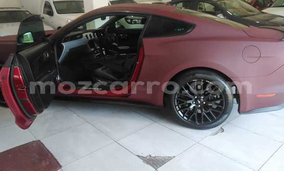 Tenga Tsaru Ford Mustang Tsvuku Mota in Achachinja in Tete Tenga Tsaru Ford Mustang Tsvuku Mota in Achachinja in Tete