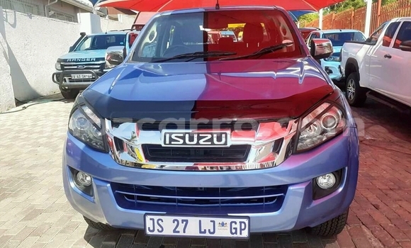 Comprar Usado Isuzu KB Azul Carro em Mutarara em Tete