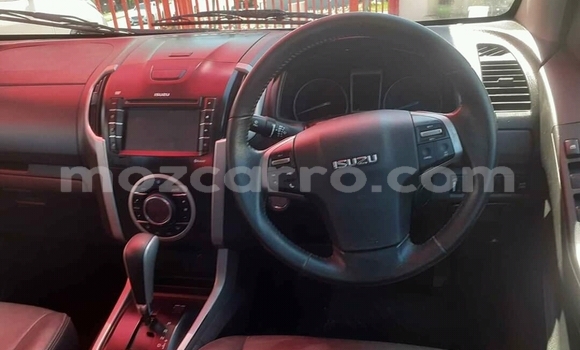 Tenga Tsaru Isuzu KB Bhuruu Mota in Achachinja in Tete Tenga Tsaru Isuzu KB Bhuruu Mota in Achachinja in Tete