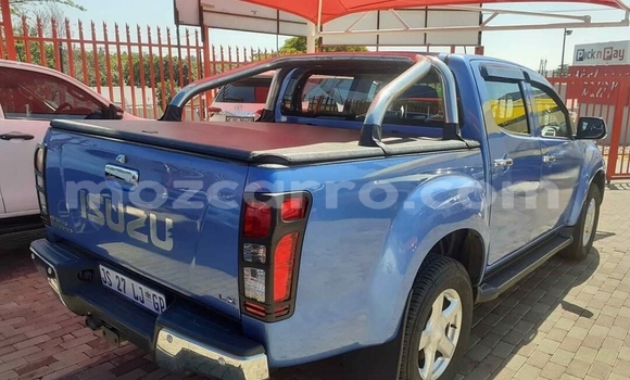 Tenga Tsaru Isuzu KB Bhuruu Mota in Achachinja in Tete Tenga Tsaru Isuzu KB Bhuruu Mota in Achachinja in Tete