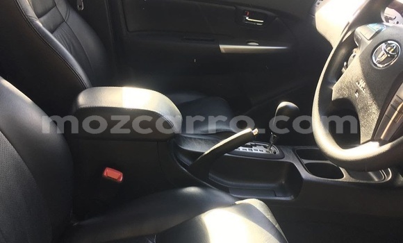 Comprar Usado Toyota Fortuner Prata Carro em Mutarara em Tete Comprar Usado Toyota Fortuner Prata Carro em Mutarara em Tete