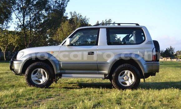 Comprar Usado Toyota Land Cruiser Prado Preto Carro em Maputo em Maputo
