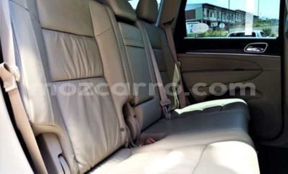 Buy Used Jeep Grand Cherokee Red Car in Chimoio in Manica Buy Used Jeep Grand Cherokee Red Car in Chimoio in Manica