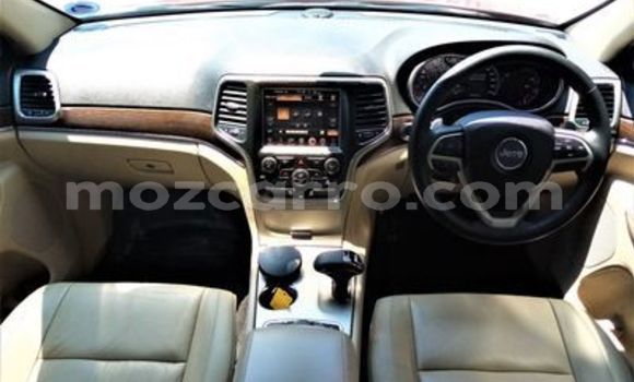 Buy Used Jeep Grand Cherokee Red Car in Chimoio in Manica Buy Used Jeep Grand Cherokee Red Car in Chimoio in Manica