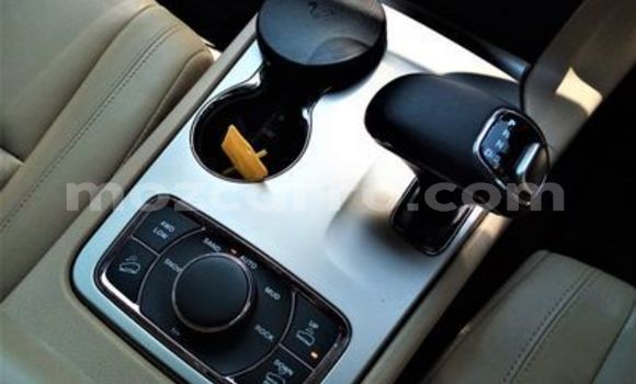 Buy Used Jeep Grand Cherokee Red Car in Chimoio in Manica Buy Used Jeep Grand Cherokee Red Car in Chimoio in Manica