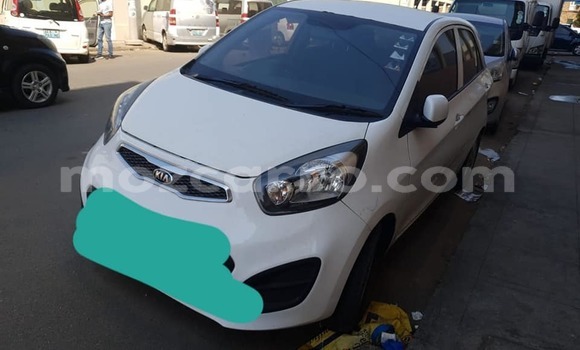 Comprar Usado Kia Picanto Branco Carro em Maputo em Maputo