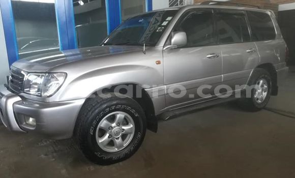 Buy Used Toyota Land Cruiser Silver Car in Maputo in Maputo Buy Used Toyota Land Cruiser Silver Car in Maputo in Maputo