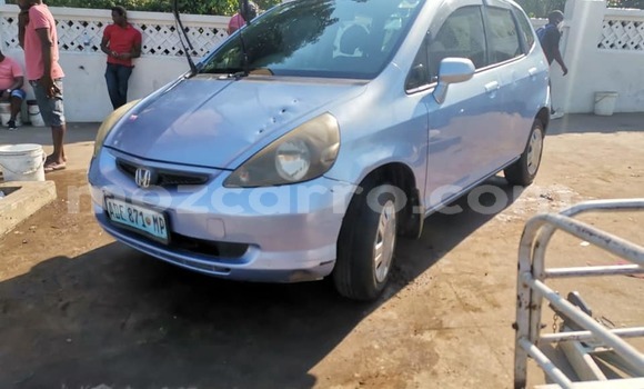 Comprar Usado Honda Fit Azul Carro em Maputo em Maputo