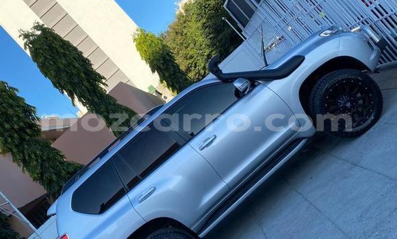 Comprar Usado Toyota Prado Prata Carro em Maputo em Maputo