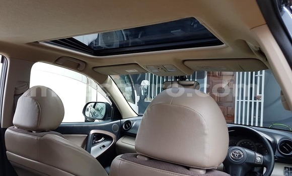 Buy Used Toyota Vanguard Black Car in Ancuabe in Cabo Delgado Buy Used Toyota Vanguard Black Car in Ancuabe in Cabo Delgado