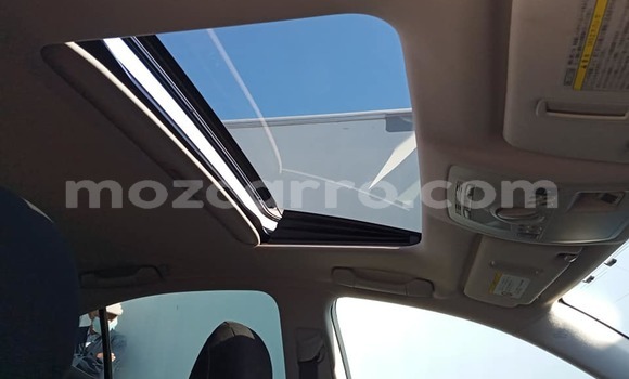 Buy Used Lexus IS White Car in Ancuabe in Cabo Delgado Buy Used Lexus IS White Car in Ancuabe in Cabo Delgado