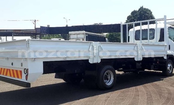 Tenga Imported Isuzu FTR 850 Chena Rori in Zumbo in Tete Tenga Imported Isuzu FTR 850 Chena Rori in Zumbo in Tete