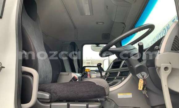 Tenga Tsaru Nissan UD Chena Rori in Maputo in Maputo Tenga Tsaru Nissan UD Chena Rori in Maputo in Maputo