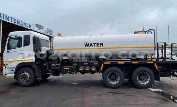 Tenga Tsaru Nissan UD Chena Rori in Maputo in Maputo Tenga Tsaru Nissan UD Chena Rori in Maputo in Maputo