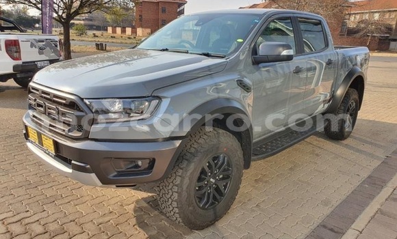 Tenga Imported Ford Ranger Sirivha Mota in Zumbo in Tete