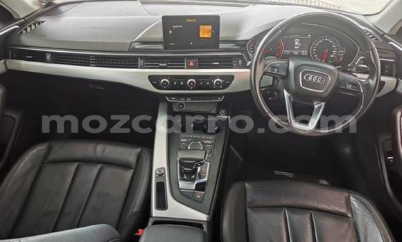 Tenga Tsaru Audi A4 Tsvuku Mota in Achachinja in Tete Tenga Tsaru Audi A4 Tsvuku Mota in Achachinja in Tete