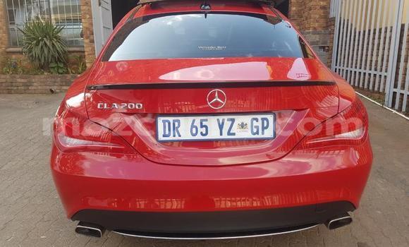 Tenga Tsaru Mercedes‒Benz CLA-klasse Tsvuku Mota in Achachinja in Tete Tenga Tsaru Mercedes‒Benz CLA-klasse Tsvuku Mota in Achachinja in Tete