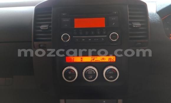 Comprar Usado Nissan Navara Prata Carro em Balama em Cabo Delgado Comprar Usado Nissan Navara Prata Carro em Balama em Cabo Delgado
