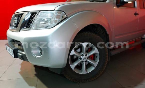 Comprar Usado Nissan Navara Prata Carro em Balama em Cabo Delgado Comprar Usado Nissan Navara Prata Carro em Balama em Cabo Delgado