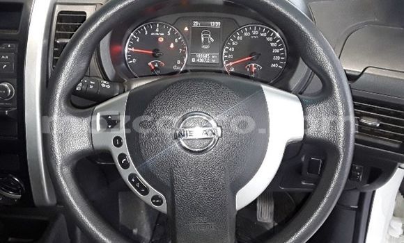 Comprar Usado Nissan Xterra Branco Carro em Angoche em Nampula Comprar Usado Nissan Xterra Branco Carro em Angoche em Nampula