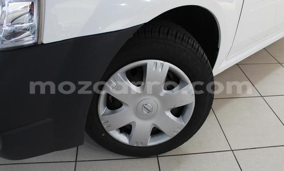 Comprar Usado Nissan NP 300 Branco Carro em Chibabava em Sofala Comprar Usado Nissan NP 300 Branco Carro em Chibabava em Sofala