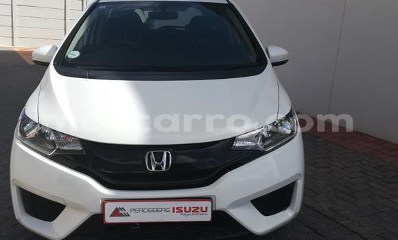 Comprar Usado Honda Jazz Branco Carro em Ancuabe em Cabo Delgado Comprar Usado Honda Jazz Branco Carro em Ancuabe em Cabo Delgado