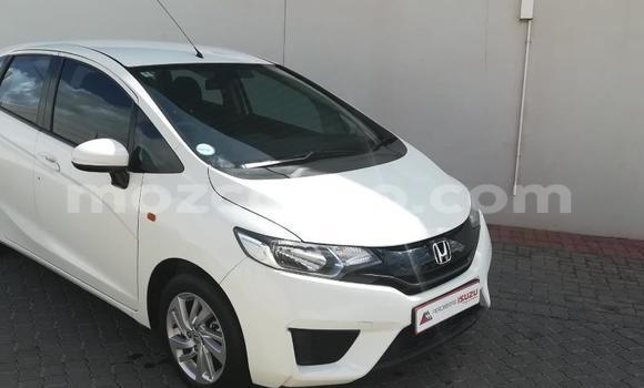 Comprar Usado Honda Jazz Branco Carro em Ancuabe em Cabo Delgado Comprar Usado Honda Jazz Branco Carro em Ancuabe em Cabo Delgado