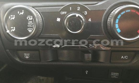 Comprar Usado Honda Jazz Branco Carro em Ancuabe em Cabo Delgado Comprar Usado Honda Jazz Branco Carro em Ancuabe em Cabo Delgado