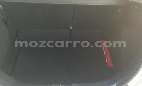 Comprar Usado Honda Jazz Branco Carro em Ancuabe em Cabo Delgado Comprar Usado Honda Jazz Branco Carro em Ancuabe em Cabo Delgado