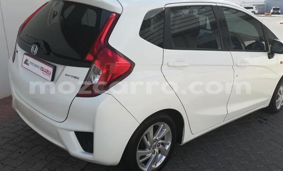 Comprar Usado Honda Jazz Branco Carro em Ancuabe em Cabo Delgado Comprar Usado Honda Jazz Branco Carro em Ancuabe em Cabo Delgado