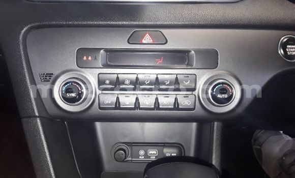 Comprar Usado Kia Sportage Branco Carro em Catandica em Manica Comprar Usado Kia Sportage Branco Carro em Catandica em Manica