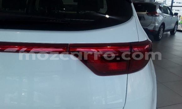 Comprar Usado Kia Sportage Branco Carro em Catandica em Manica Comprar Usado Kia Sportage Branco Carro em Catandica em Manica