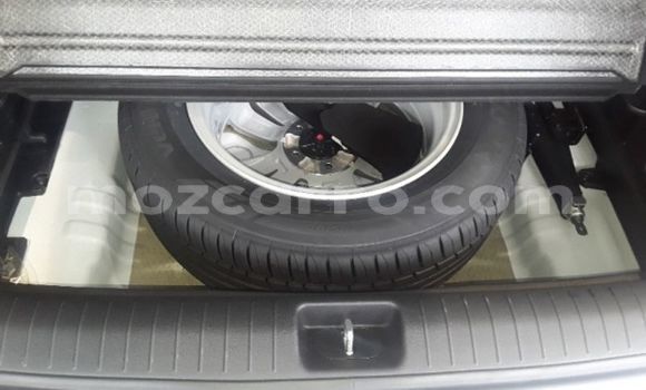 Comprar Usado Kia Sportage Branco Carro em Catandica em Manica Comprar Usado Kia Sportage Branco Carro em Catandica em Manica