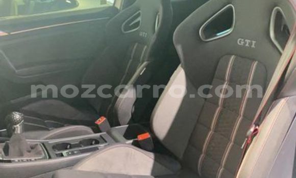 Buy Used Volkswagen Golf GTI White Car in Chimoio in Manica Buy Used Volkswagen Golf GTI White Car in Chimoio in Manica