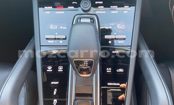 Tenga Tsaru Porsche Cayenne Chena Mota in Gilé in Zambezia Tenga Tsaru Porsche Cayenne Chena Mota in Gilé in Zambezia